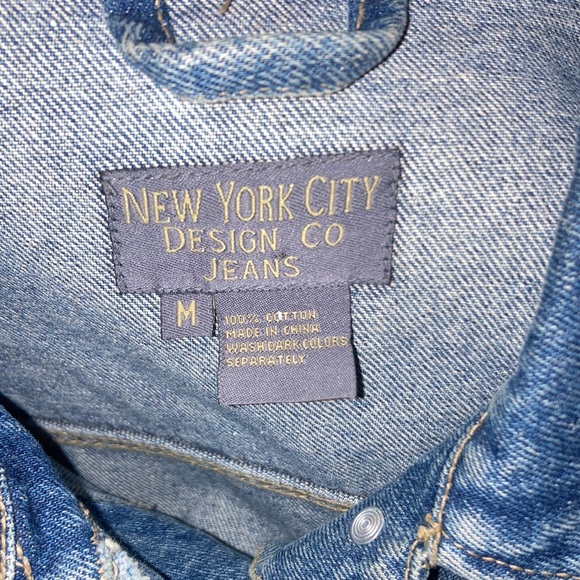 New York City Design Co Blue Jean Jacket Embroidered rose - Picture 3 of 4